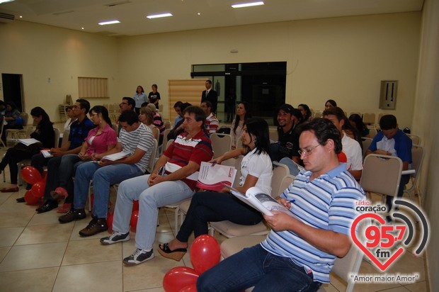 Funcionários da FTM participam de curso de atendimento ao cliente na ACED