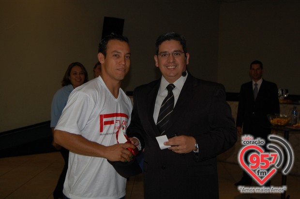 Funcionários da FTM participam de curso de atendimento ao cliente na ACED