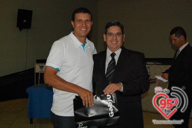 Funcionários da FTM participam de curso de atendimento ao cliente na ACED