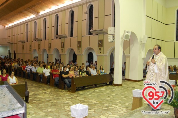 Pastoral Familiar da Catedral participa de retiro para casais