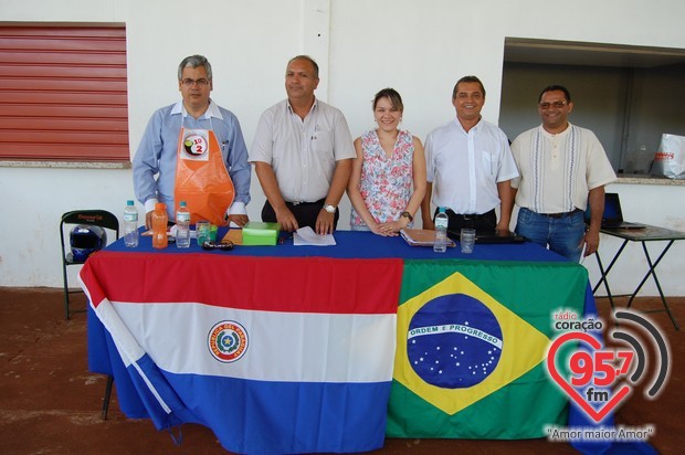 Casais da paróquia São Carlos realizam confraternização