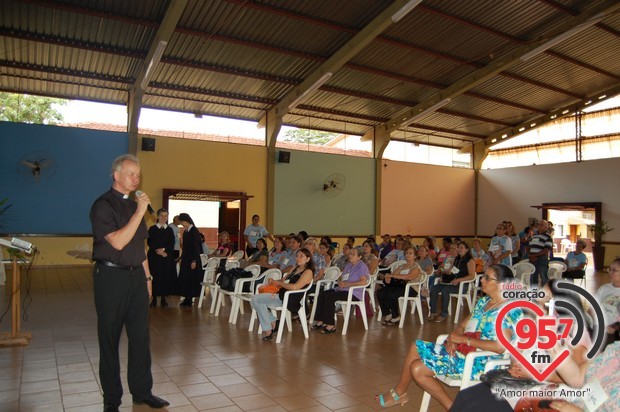 Encontro de formação para coordenadores e missionários da Mãe Peregrina; veja fotos