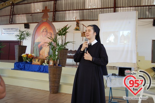 Encontro de formação para coordenadores e missionários da Mãe Peregrina; veja fotos