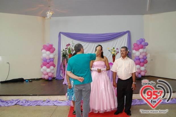 Integrante do Coral Santa Clara completa 15 anos e recebe os cumprimentos da FTM