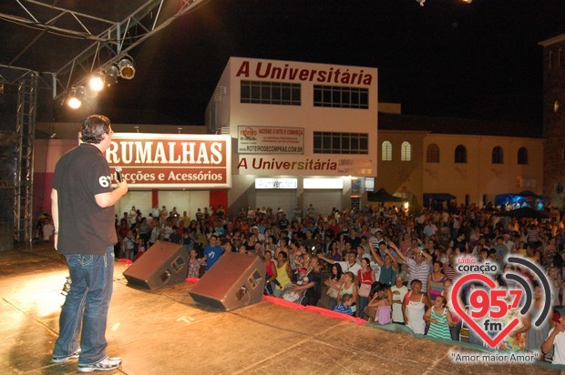 Banda Louvor e Glória anima festa da padroeira