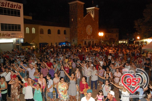 Banda Louvor e Glória anima festa da padroeira