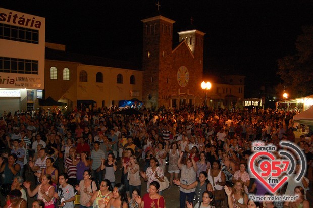 Banda Louvor e Glória anima festa da padroeira