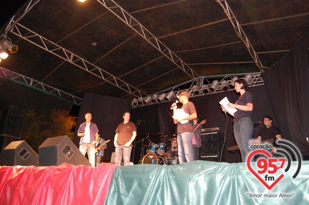 Banda Louvor e Glória anima festa da padroeira