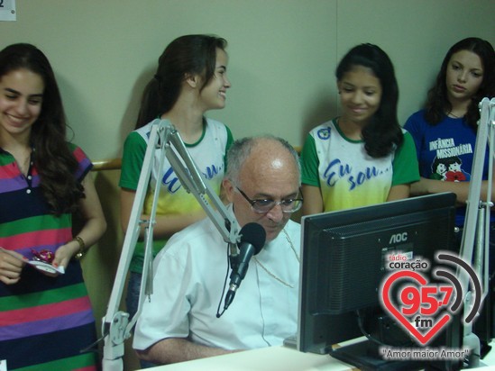 Crianças entrevistam o bispo no programa ''A Palavra do Pastor''