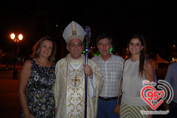 Católicos de Dourados celebram o Natal na Catedral