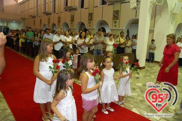 Católicos de Dourados celebram o Natal na Catedral