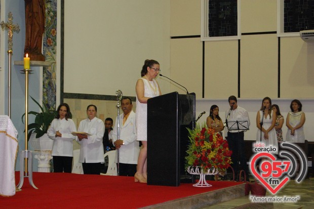 Católicos de Dourados celebram o Natal na Catedral