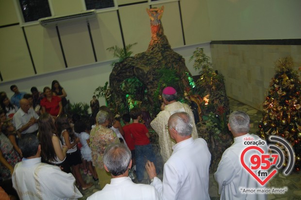 Católicos de Dourados celebram o Natal na Catedral