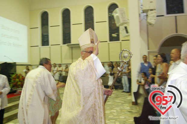 Católicos de Dourados celebram o Natal na Catedral
