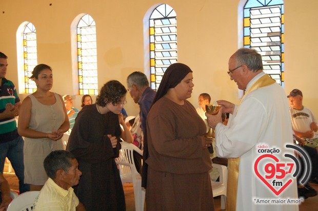 Toca de Assis realiza Natal dos pobres em Dourados; veja fotos