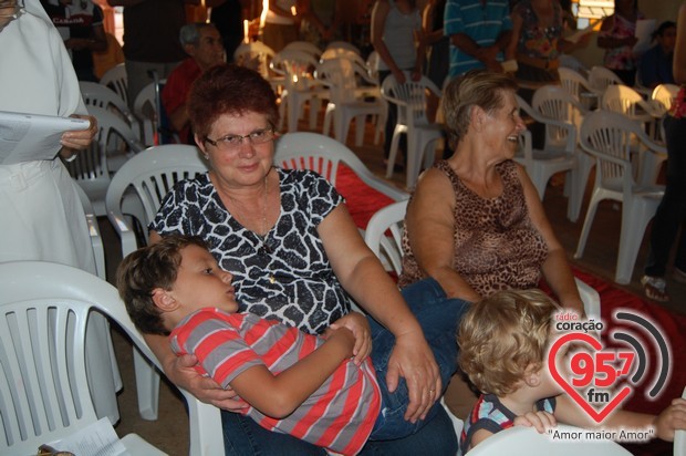 Toca de Assis realiza Natal dos pobres em Dourados; veja fotos