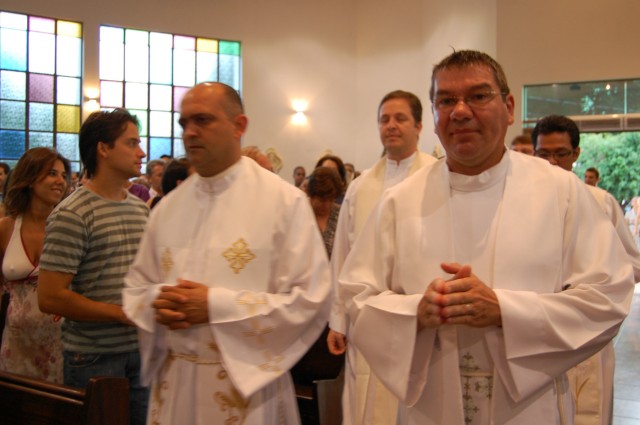 Em missa especial, Irmã Keller se despede da Diocese de Dourados