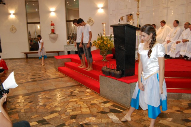 Em missa especial, Irmã Keller se despede da Diocese de Dourados