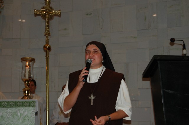 Em missa especial, Irmã Keller se despede da Diocese de Dourados