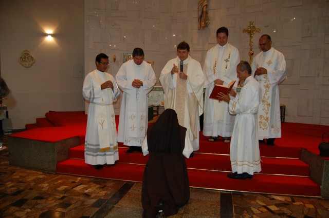 Em missa especial, Irmã Keller se despede da Diocese de Dourados