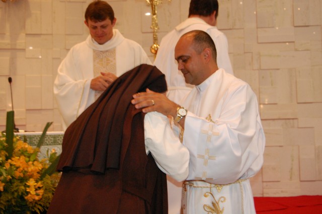 Em missa especial, Irmã Keller se despede da Diocese de Dourados