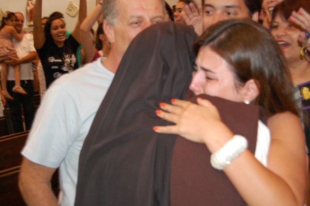 Em missa especial, Irmã Keller se despede da Diocese de Dourados