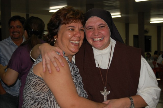 Em missa especial, Irmã Keller se despede da Diocese de Dourados