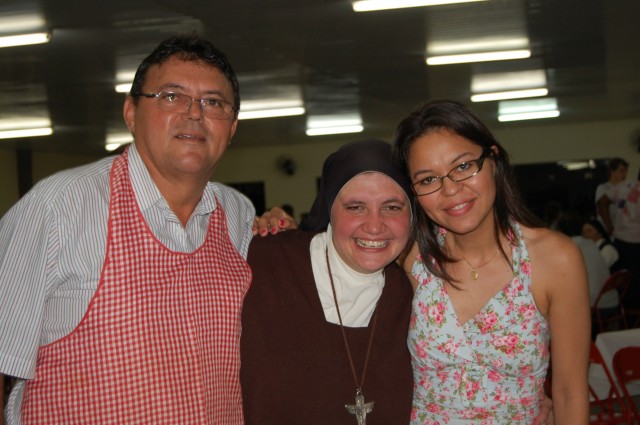 Em missa especial, Irmã Keller se despede da Diocese de Dourados