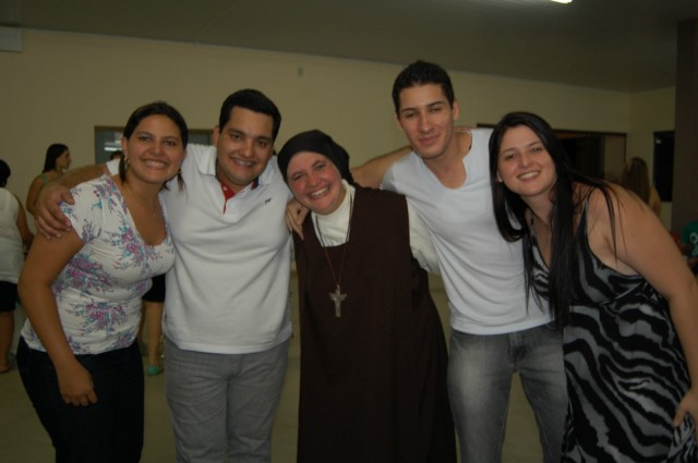Em missa especial, Irmã Keller se despede da Diocese de Dourados