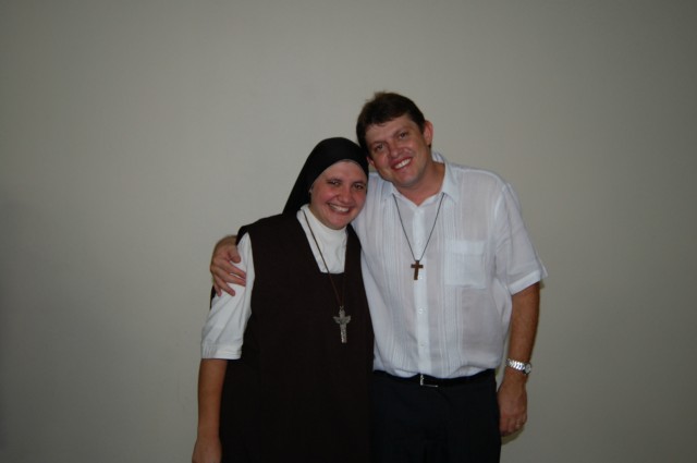 Em missa especial, Irmã Keller se despede da Diocese de Dourados