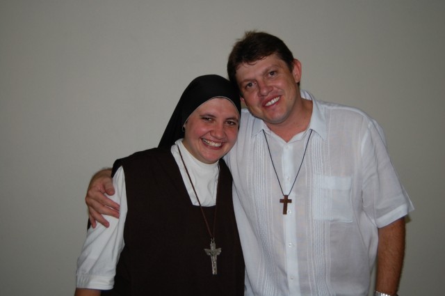 Em missa especial, Irmã Keller se despede da Diocese de Dourados