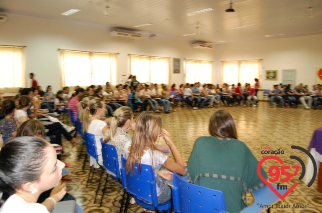 Ministério jovem RUAH realiza retiro no IPAD