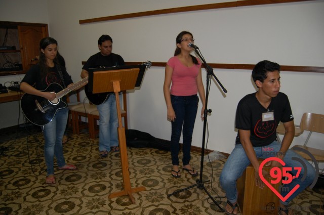Ministério jovem RUAH realiza retiro no IPAD