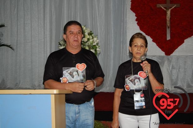 Casais participam de retiro na Comunidade Boquim de Louvor