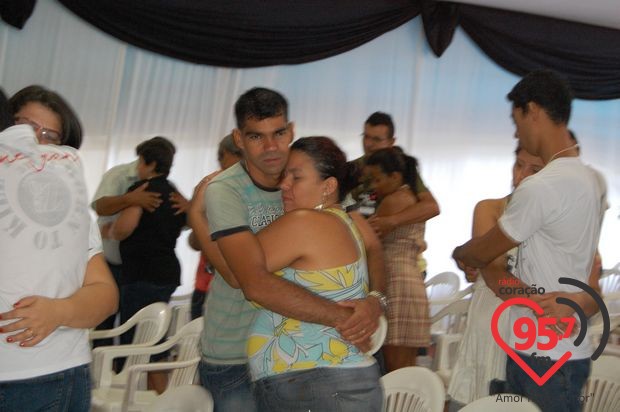 Casais participam de retiro na Comunidade Boquim de Louvor
