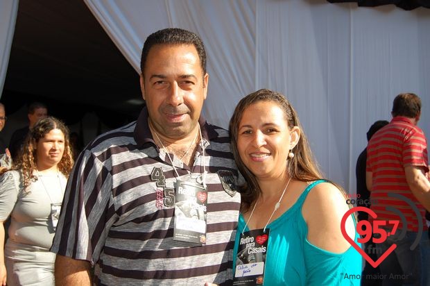 Casais participam de retiro na Comunidade Boquim de Louvor