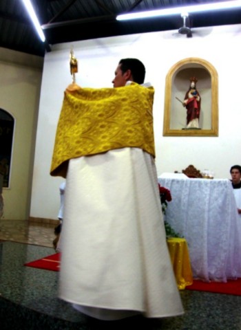 Paróquia Cristo Rei comemora aniversário do Pe. Crispim Guimarães