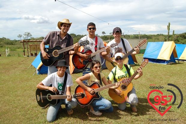 Carnaval do acampamento Emaús; veja fotos