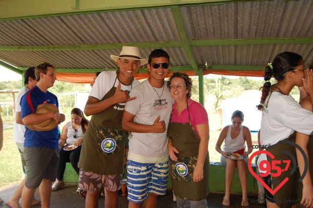 Carnaval do acampamento Emaús; veja fotos