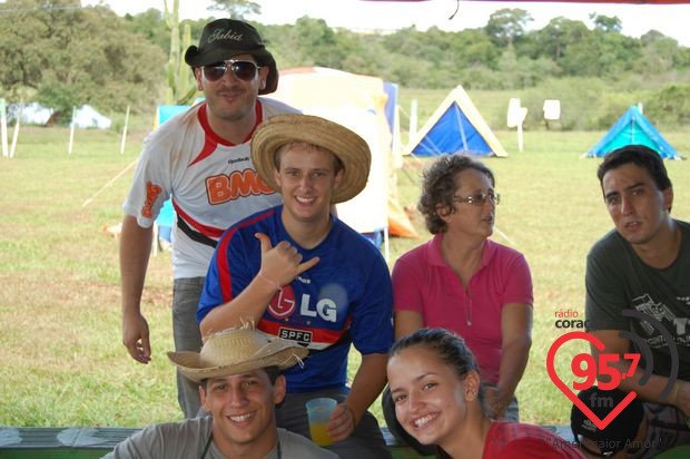 Carnaval do acampamento Emaús; veja fotos