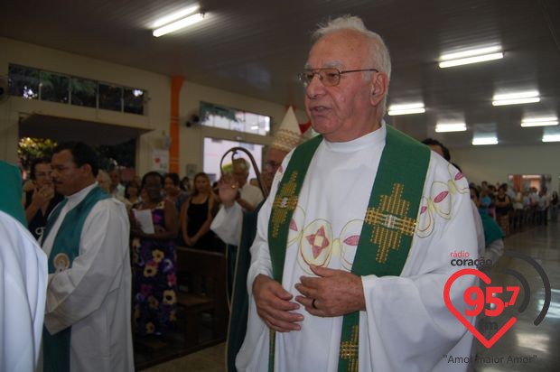 Freis Agnaldo e Eterson tomam posse como novos párocos