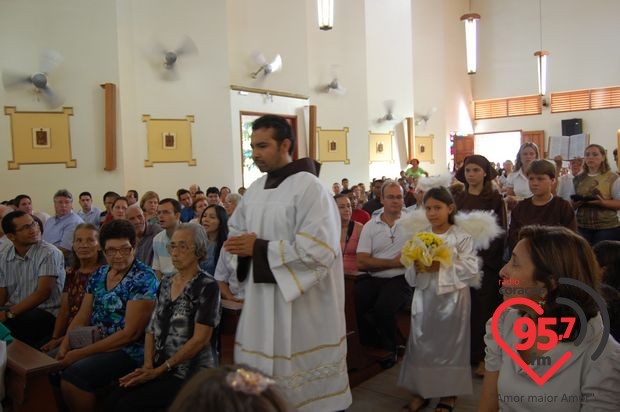 Frei Agnaldo toma posse como novo pároco em Rio Brilhante
