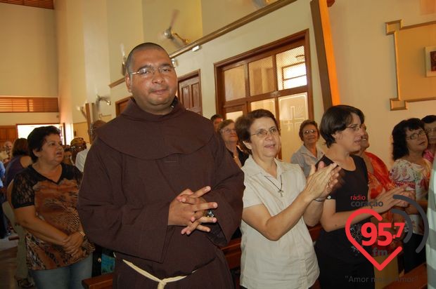 Frei Agnaldo toma posse como novo pároco em Rio Brilhante