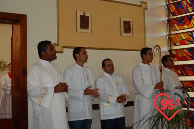 Frei Agnaldo toma posse como novo pároco em Rio Brilhante