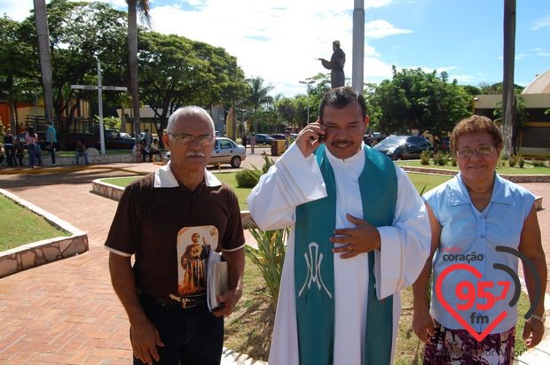 Frei Agnaldo toma posse como novo pároco em Rio Brilhante