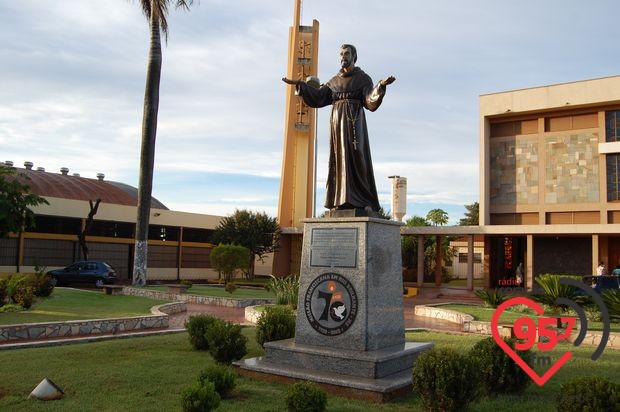 Frei Agnaldo toma posse como novo pároco em Rio Brilhante