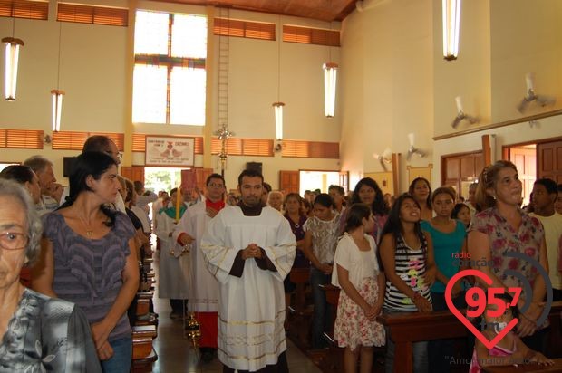 Frei Agnaldo toma posse como novo pároco em Rio Brilhante