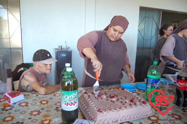 Fundação Terceiro Milênio realiza confraternização na Toca de Assis