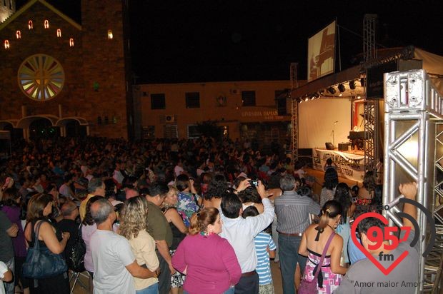 Arthur Moreira Lima emociona douradenses na Praça Antônio João