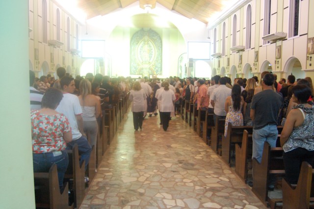 Missa especial celebra os 11 anos de Episcopado de Dom Redovino